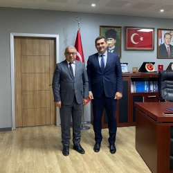 BAŞKAN ÖZAŞKIN’DAN SGK İL MÜDÜRÜ ÇELİKBAŞ’A HAYIRLI OLSUN ZİYARETİ