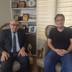 BAŞKAN ÖZAŞKIN KOCATEPE GAZETESİ’Nİ ZİYARET ETTİ