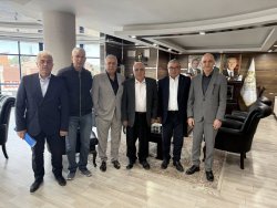 ŞUHUT’TA EKONOMİK KALKINMA İÇİN İŞ DÜNYASIYLA BULUŞMA