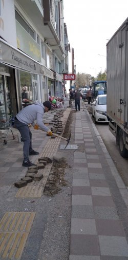 Yol, Kaldırım ve çevre düzenleme çalışmalarımız devam ediyor. 