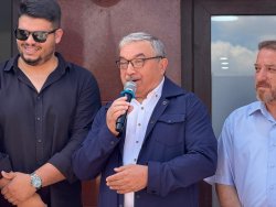 BAŞKAN ÖZAŞKIN DİŞ KLİNİĞİ AÇILIŞI YAPTI