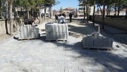 ŞUHUT’TA MAHALLE ARALARINA MODERN DOKUNUŞ