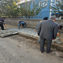 BAŞKAN ÖZAŞKIN, KALDIRIM ÇALIŞMALARINI YERİNDE İNCELEDİ