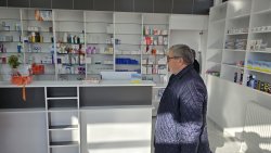 BAŞKAN ÖZAŞKIN EMRE ECZANESİ’NİN AÇILIŞINA KATILDI