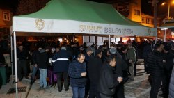 ŞUHUT’TA MİRAÇ KANDİLİ’NDE İKRAMLAR GÖNÜLLERİ ISITTI