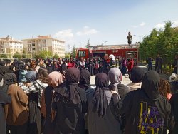 Şuhut Belediyesi İtfaiye Ekiplerimiz Kız Anadolu İmam Hatip Lisesinde Yangın Tatbikatı Gerçekleştirdi