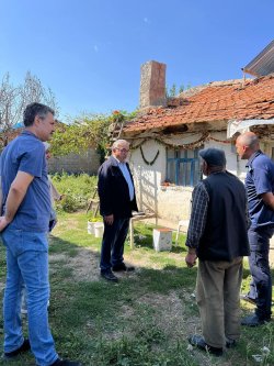 Şuhut Belediyesi İhtiyaç Sahibi Aileleri Ziyaret Ediyor