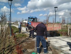 İlkbaharın gelişiyle birlikte  geniş kapsamlı bakım, onarım ve temizlik çalışmaları devam ediyor