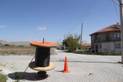 Belediye Başkanımız Muhittin Özaşkın’dan 11 Sokakta Fiber İnternet Altyapı Çalışması Talimatı