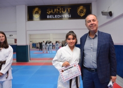 Spor Eğitim Merkezinde Öğrenim Gören Karete Öğrencilerimizin Siyah Kuşak Sınavına Katıldık