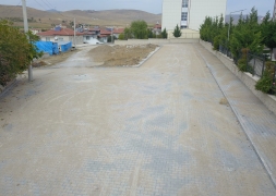 ŞUHUT’ da Kilit Parke Taş Döşemeleri Tüm Hızıyla Sürüyor