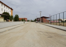 ŞUHUT’ da Kilit Parke Taş Döşemeleri Tüm Hızıyla Sürüyor