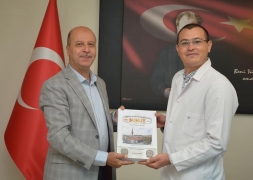 BAŞKAN BOZKURT'TAN BAŞHEKİM ÜNAL'A HAYIRLI OLSUN ZİYARETİ