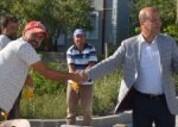 BAŞKAN BOZKURT MAHALLE GEZİLERİNİ SÜRDÜRÜYOR