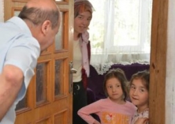 Başkan  Bozkurt Çat Kapı Ev Ziyaretlerine Devam Ediyor.