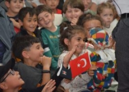 Şuhut Belediyesi Çocuk Festivalinde Çocuklar Doyasıya Eğlendi.