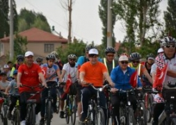 Şuhut'ta Zafer Yolu Bisiklet Turu Düzenlendi.