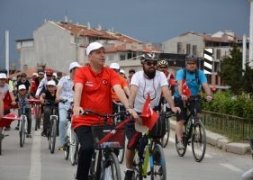 Şuhut'ta Zafer Yolu Bisiklet Turu Düzenlendi.