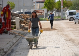 ŞUHUT’ta Yol Çalışmaları Aralıksız Devam Ediyor
