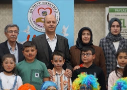 Şuhut’ta Yetimler Güldü Dünya Güldü