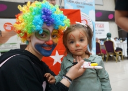 Şuhut’ta Yetimler Güldü Dünya Güldü