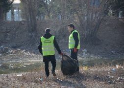 Başkan Bozkurt kolları sıvadı, örnek davranışa imza attı