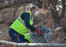 Başkan Bozkurt kolları sıvadı, örnek davranışa imza attı