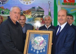 Başkan Recep Bozkurt, Şuhut Ziraat Odası'nı ziyaret etti. 