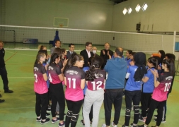 FİLENİN SULTANLARI ŞUHUT'TA YETİŞİYOR