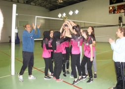 FİLENİN SULTANLARI ŞUHUT'TA YETİŞİYOR