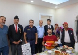 Gazi Ahmet Karakuş Babaevinde Ziyaret Edildi.