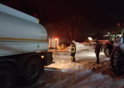 Yarışlı’da Çıkan Yangın Şuhut Belediyesi İtfaiye Ekiplerince Söndürüldü.