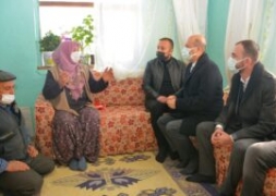 Başkan Bozkurt'tan Yaralı Askerin Ailesine Ziyaret.