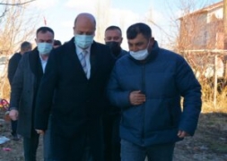 Başkan Bozkurt'tan Yaralı Askerin Ailesine Ziyaret.