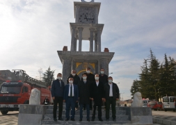 Saat Kulesinin Yapımına Katkı Sağlayanlara Başkan Bozkurt'tan Plaket