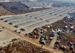 Başkan Bozkurt'tan İdlip'e 3 Briket Ev