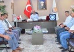 ZİRAAT ODASI BAŞKANI ÖMER TUNCAY VE YÖNETİMİ BELEDİYE BAŞKANIMIZ RECEP BOZKURT'U MAKAMINDA ZİYARET ETTİ.