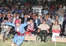 ŞUHUT 10.ZAFERYOLU KÜLTÜR VE SANAT ŞENLİKLERİ ZAFERİN 92.YIL DÖNÜMÜ İLÇEMİZDE BÜYÜK ÇOŞKU İLE KUTLANDI.