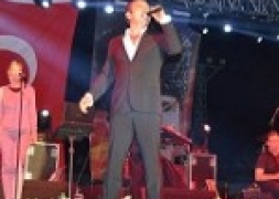 ŞUHUT 10.ZAFERYOLU KÜLTÜR VE SANAT ŞENLİKLERİ ZAFERİN 92.YIL DÖNÜMÜ İLÇEMİZDE BÜYÜK ÇOŞKU İLE KUTLANDI.