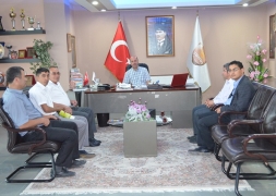 ŞUHUT KREDİ YURTLAR KURUMU MÜDÜRÜ HAKAN TÜRKMEN BELEDİYE BAŞKANIMIZ RECEP BOZKURT'U MAKAMINDA ZİYARET ETTİ..