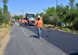 BELEDİYE BAŞKANIMIZ RECEP BOZKURT ŞUHUT-KOCATEPE YOLU SICAK ASFALT YAPIM ÇALIŞMALARINI YERİNDE İNCELEDİ..