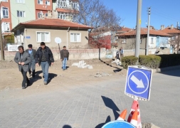 TRAFİK İŞARETLERİNE UYUN