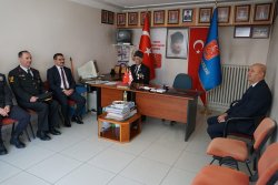 Başkan Bozkurt; Mukaddesat uğruna canlarını siper eden ve bu uğurda şehit olmayı göze alan gazilerimizin #GazilerGünü'nü tebrik ediyorum.