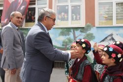 Şuhut Belediye Başkanımız Muhittin Özaşkın, 23 Nisan Kutlamalarına Katıldı.