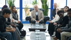 ŞUHUT FARKLI ÜLKELERDEN GELEN ÖĞRENCİLERİ AĞIRLADI