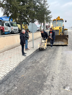BAŞKAN ÖZAŞKIN YOL ÇALIŞMALARINI İNCELENDİ
