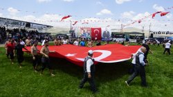 BAŞKAN ÖZAŞKIN, ER MEYDANININ HEYECANINA ORTAK OLDU