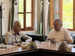 Gazeteci Yavuz Donat Şuhut’u ziyaret etti