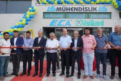 İlçemiz Esnaflarından ve Milliyetçi Hareket Partisi Eski İlçe Başkanı Abdullah Zeybek Kardeşimizin Afyonkarahisar Merkeze 2.Şubesini Açtığı İşyerinin Açılış Törenine Katıldık.