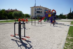 PAZAR MAHALLESİ'NE NEŞE GETİREN ÇOCUK PARKI